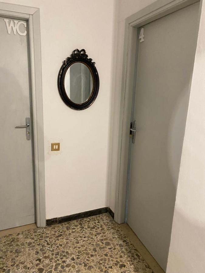 Live In Pisa - 250M Dalla Stazione Centrale Di Pisa Hotell Eksteriør bilde