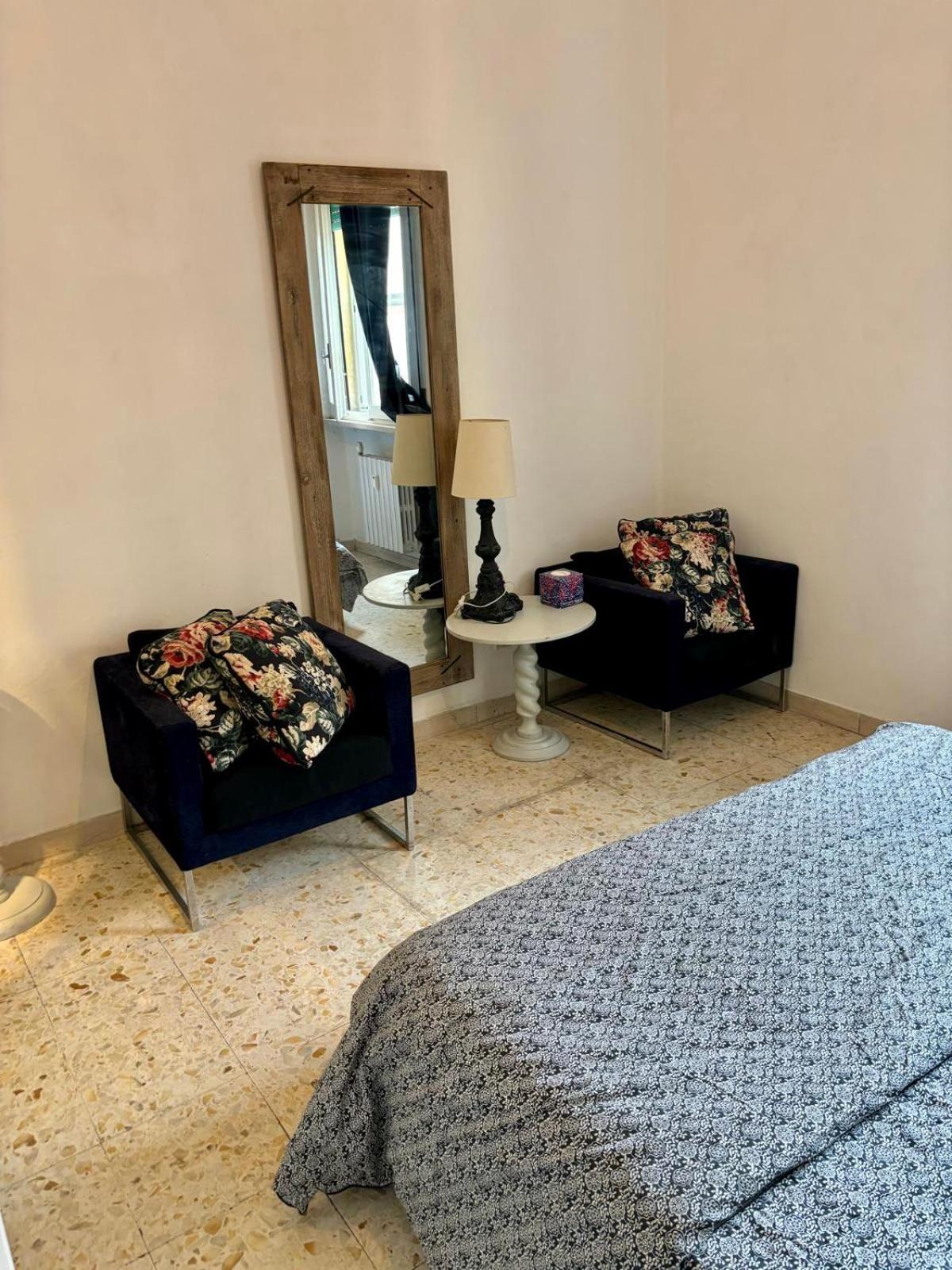 Live In Pisa - 250M Dalla Stazione Centrale Di Pisa Hotell Eksteriør bilde