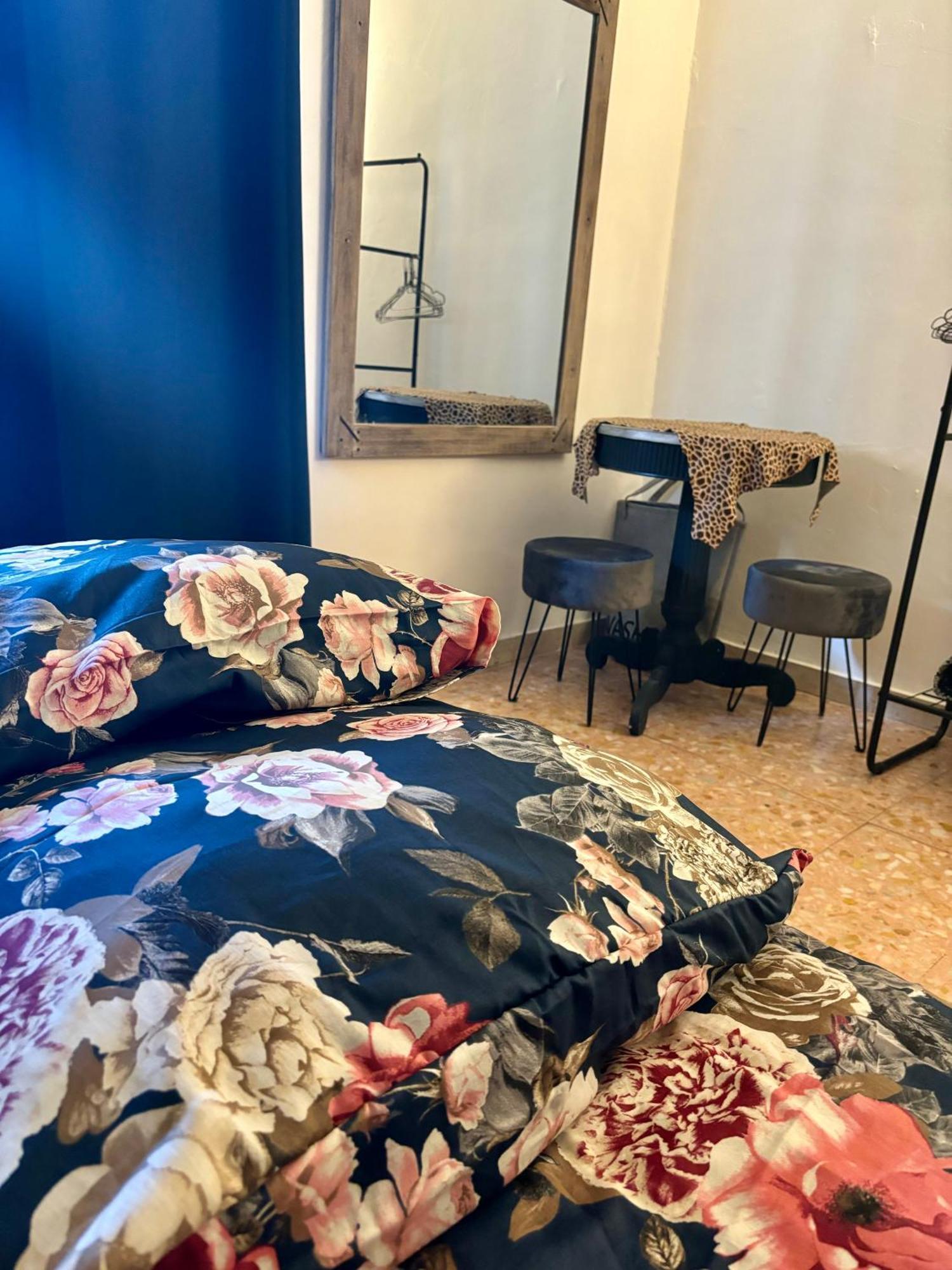 Live In Pisa - 250M Dalla Stazione Centrale Di Pisa Hotell Eksteriør bilde